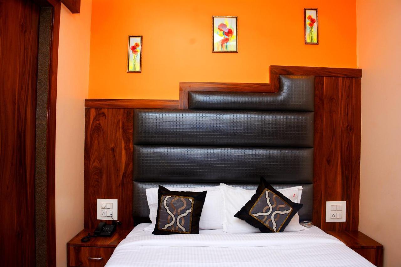 Hotel Nest N Rest - Bombay Esterno foto