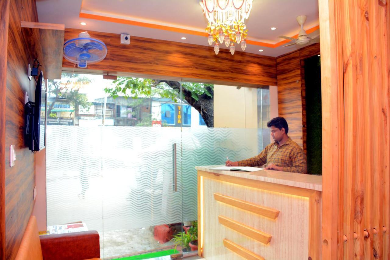 Hotel Nest N Rest - Bombay Esterno foto